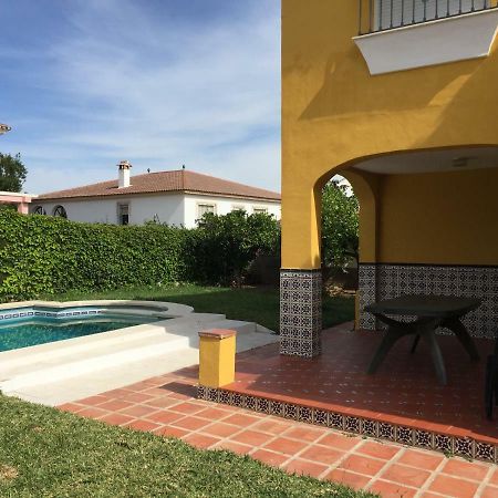 Chalet Con Barbacoa, Chimenea Y Piscina En Alhaurín de la Torre Exterior foto