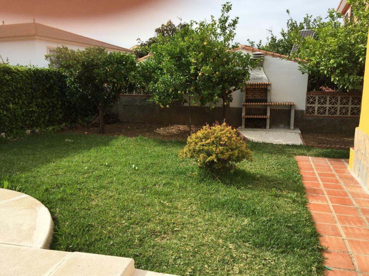 Chalet Con Barbacoa, Chimenea Y Piscina En Alhaurín de la Torre Exterior foto